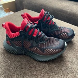Men's Adidas Black & Red Louisville AlphaBounce Beyond Shoes - Size 5